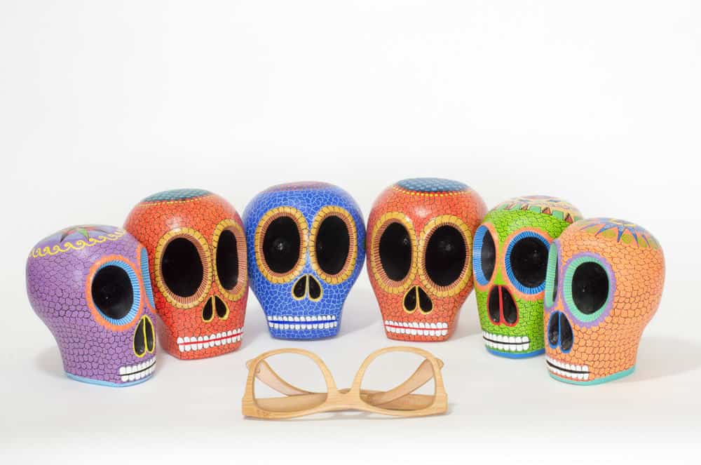day-of-the-dead-mexican-skulls-large-002 Beautiful hand-carved, hand painted colourful Mexican skulls, known as Calaveras, for Day of the Dead or Halloween. Extraordinary Mexican art from MexArt in London, UK