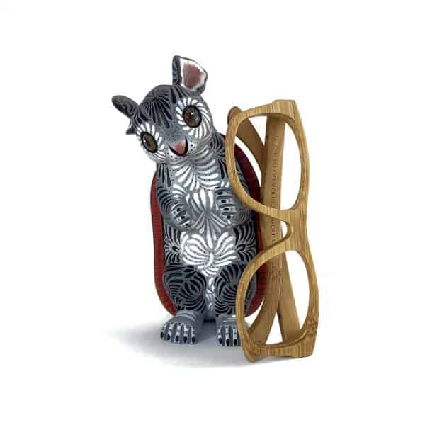 alebrije-rabbit-hare-turtle-mix A fantastic fusion between a grey hare and red shell tortoise with a crocodile tail. A surreal piece inspired by Aesop’s fable but with a plot twist